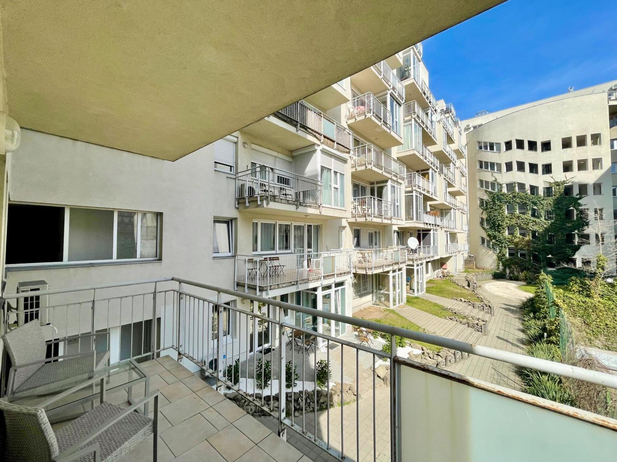 Klauzal 11 Apartment I Freeparking, Budapest